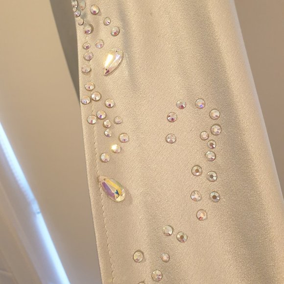 Matthew Eager in shimmery pale green - Size 8 - Picture 2 of 11